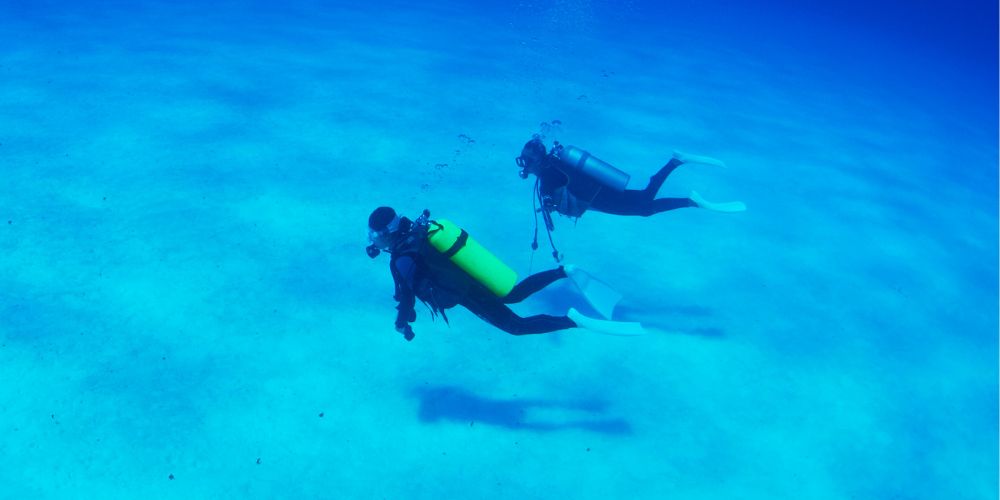 What Are Some Good Vacation Spots in Florida for Scuba Diving